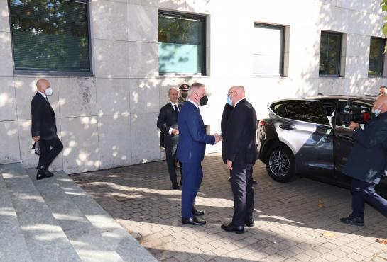 Italian Minister of Defence, on. Lorenzo Guerini, visits OCCAr premises in Bonn